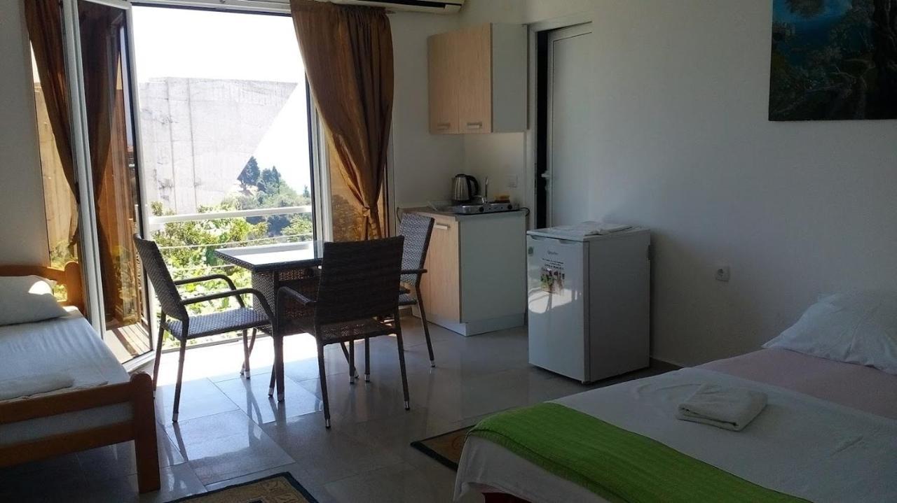 Apartments Djakonovic Ulcinj Ngoại thất bức ảnh