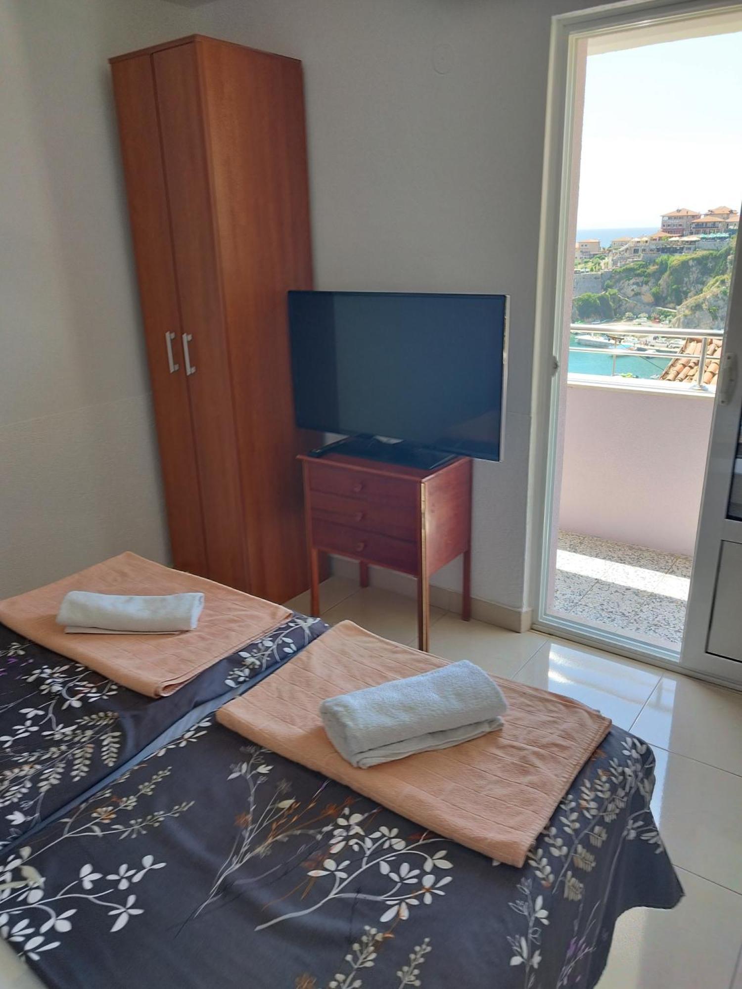 Apartments Djakonovic Ulcinj Ngoại thất bức ảnh